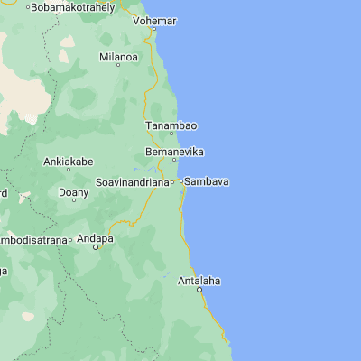 Map showing location of Sambava (-14.266670, 50.166670)