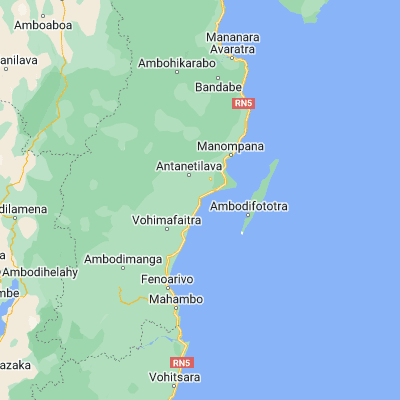 Map showing location of Soanierana Ivongo (-16.916670, 49.583330)