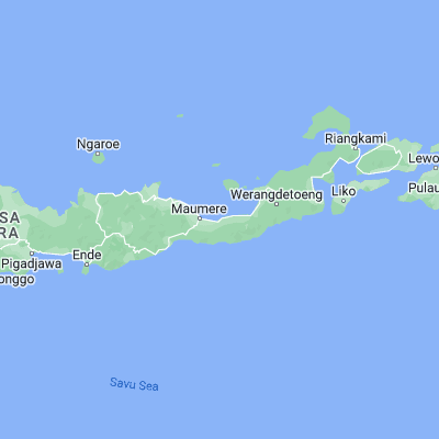 Map showing location of Nangahaledoi (-8.632500, 122.319300)