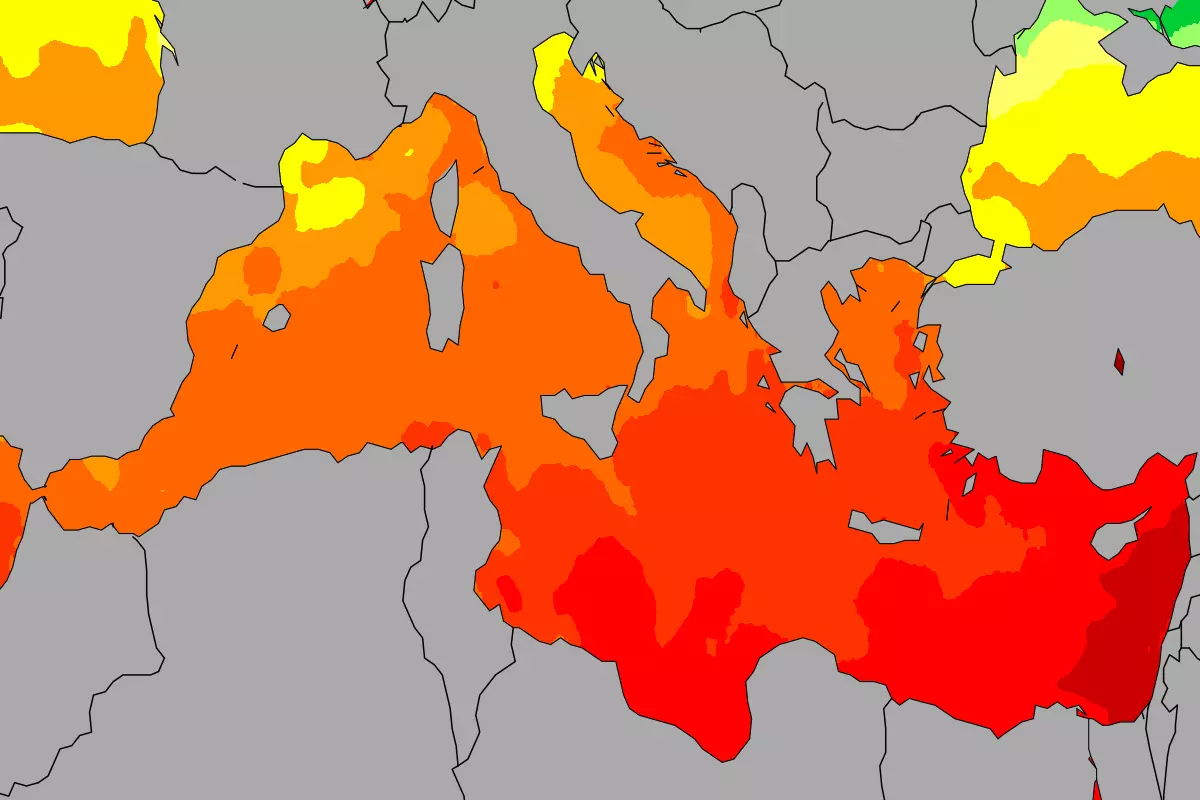 Current Mediterranean sea temperatures heatmap